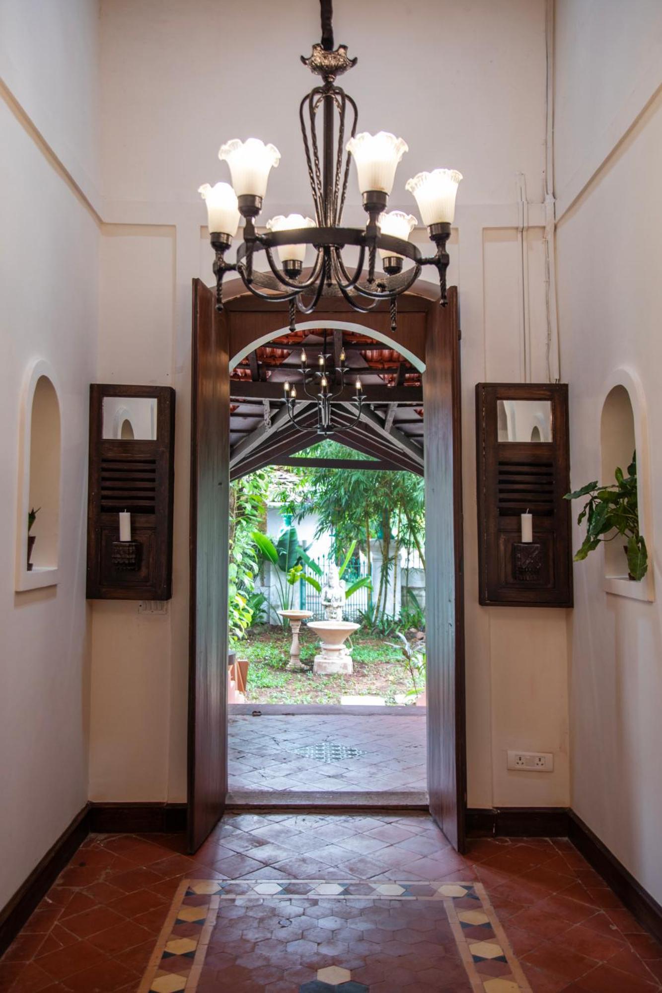 Lamrin Ucassaim Goa An Indo Portuguese Hotel Moira Exterior photo